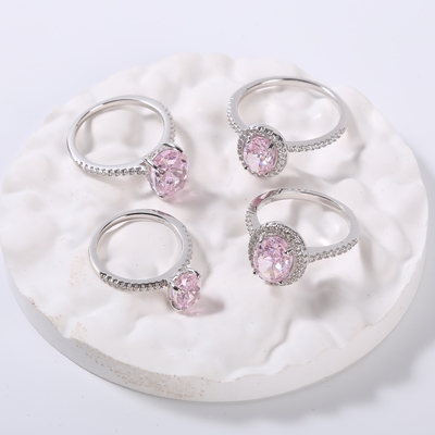حلقه های 925 نقره ای CZ صورتی Moissanite حلقه های ازدواج ابدی 1.78 گرمی برای زنان